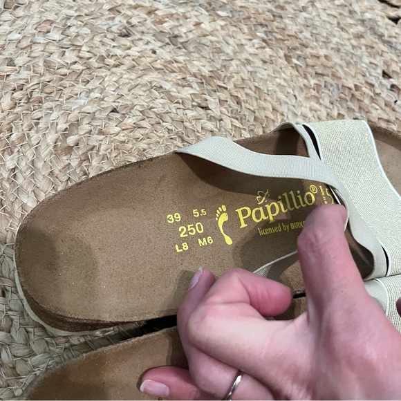 Sold - Picture 2 of 4